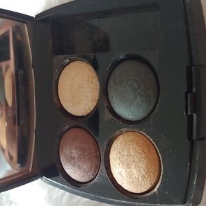CHANEL EYE COMPACT